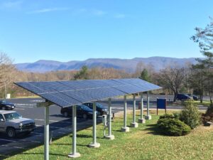 Solar in the Shadows: Expanding Access to Clean Energy in Forgotten America (2020)